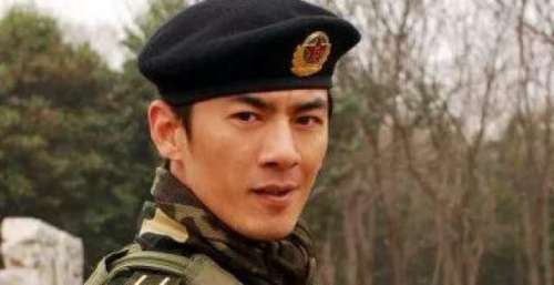 油头粉面就别演军人了，这9位男星告诉你，什么才是军人形象