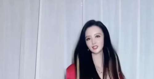 40岁的张萌怎么变成这样了？网友评论：看着有点吓人