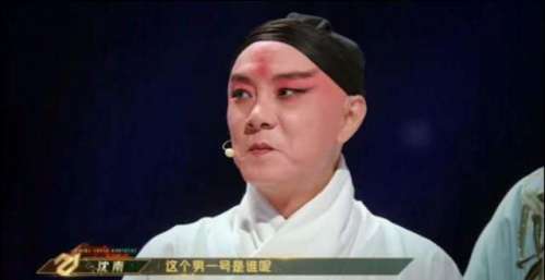 谁还敢说刘德华没演技？张卫健第一次演古装戏，刘德华手把手教他