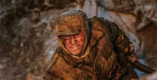 《长津湖之水门桥》IMAX海报曝光 钢七连风雪迎战水门桥
