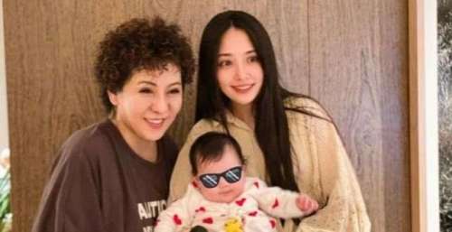 郭碧婷与婆婆陈岚一同庆生，被指疑似怀上二胎，生日蛋糕泄玄机