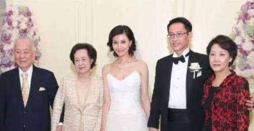 李嘉欣从最美港姐到豪门少奶历程 传闻有8条家规：不能暴？