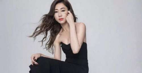 胡定欣：最年轻的连庄视后