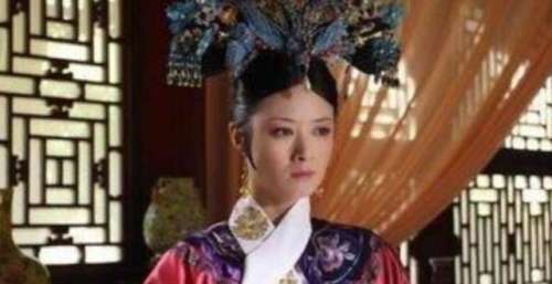 甄嬛传：颂芝进宫多年，皇帝为什么突然对她起了色心呢？