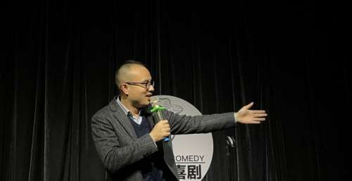 脱口秀在港城生长