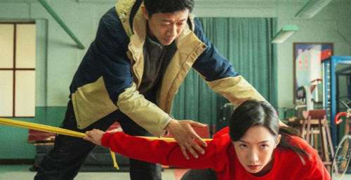 孟美岐、夏雨也逃跑了，春节档再次减员，难道只剩下《水门桥》吗