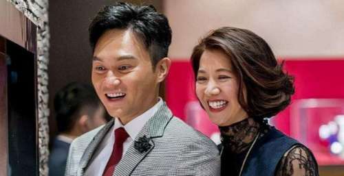 袁咏仪在社区做义工被网友偶遇，靓靓忙碌的样子很可爱