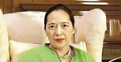 51岁的李嘉欣：终究还是逃不出刘銮雄亡妻宝咏琴的“魔咒”