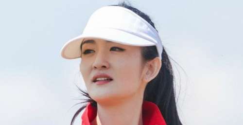 快乐家族解散后，谢娜疑似跳槽到东方卫视，和老公张杰甜蜜同框