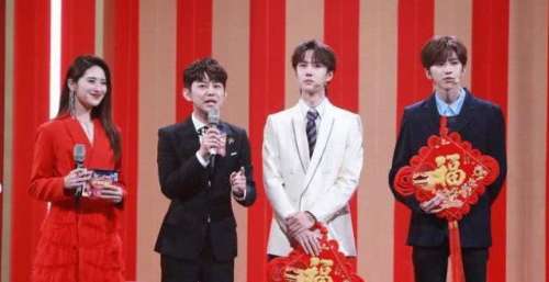 四川台创新办：联合重庆卫视，川渝明星笑星齐聚，除夕前开播