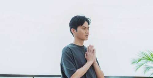 陈小春的套路，黎耀祥的玩笑，让《大湾仔的夜》再度封神了