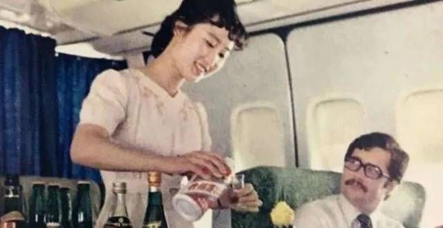 老照片：八十年代的中国女孩真的很美