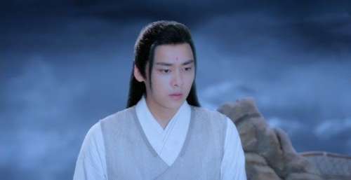 《镜双城》没有还原沧月笔下的奇幻世界！浪费了这两位主演的演技