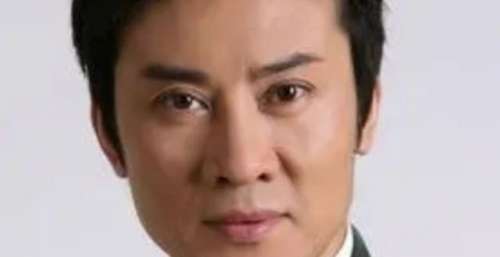 军旅歌手江涛：风光背后有艰辛，和岳母同住30年，儿子婚恋成心病