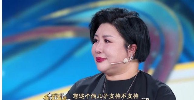 德云社背后的女人曝光，郭麒麟郭汾阳兄弟同框，为其加油助威