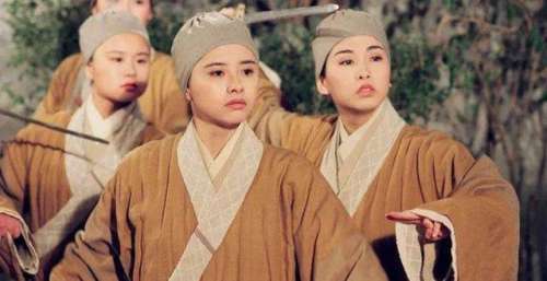 金庸剧中的“甜妹”何美钿，一个钟灵，加上一个仪琳，就能封神