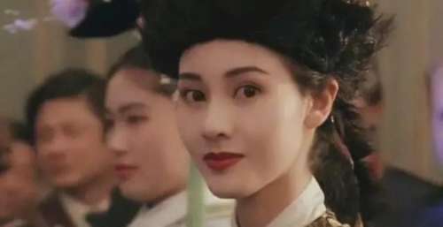那晚李嘉欣做了什么，让李嘉诚的原配饮恨自杀？