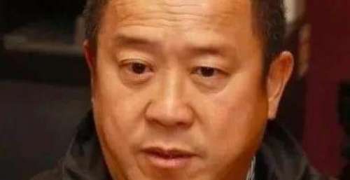 曾志伟最怕的儿媳，当众热吻苗侨伟，公布公公丑事被逐出家门