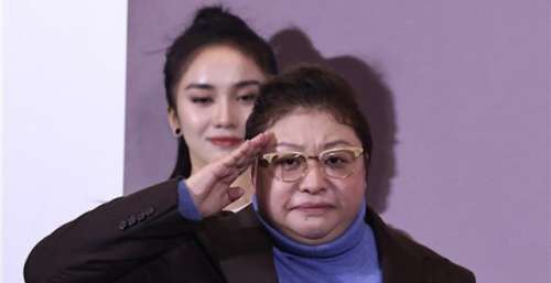 电影《狙击手》北京首映 张艺谋希望影片能成黑马