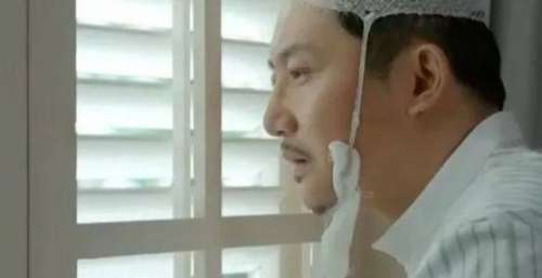 上一秒昏迷，下一秒跳窗，被套路？