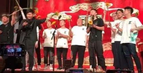 就，你玩什么断章取义的小动作