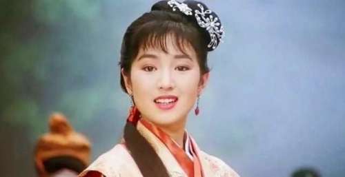 《唐伯虎点秋香》幕后故事，原定女主是王祖贤，巩俐一直不在状态