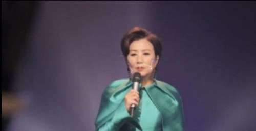 汪明荃主持TVB，状态不输小47岁港姐冠军，刘恺威爸爸也面