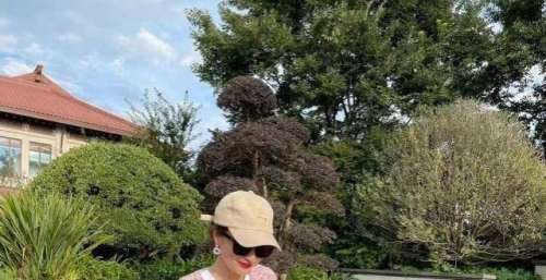 吴昕这次终于要逆袭！离开快乐家族大变样，几套都穿出大爆款