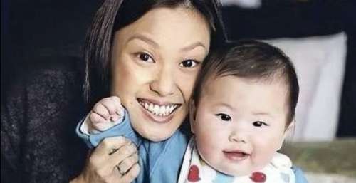 香港著名女星时隔10年宣布复出，颜值在线保养得宜，已成两孩之母