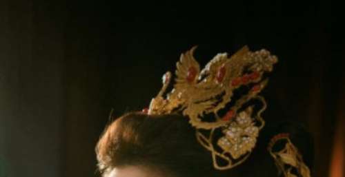 捧不红的只有江疏影李一桐吗？她出演50部作品，41次女主依然不红