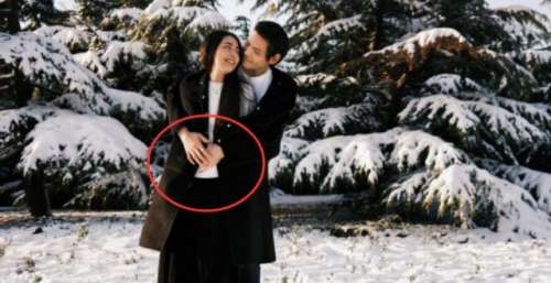 二胎来了？向佐晒雪地大片表白妻女，轻抚郭碧婷肚子甜蜜对视
