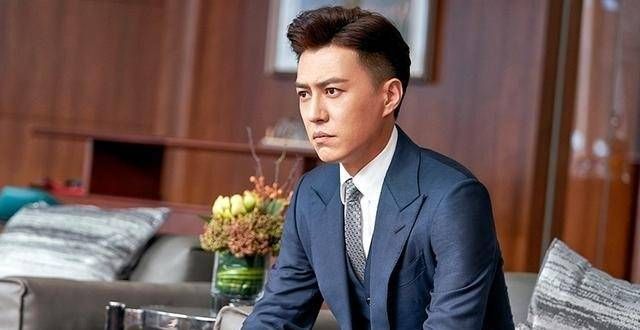 《突围》之后，新剧《林深见鹿》杀青了，女一号是李小冉