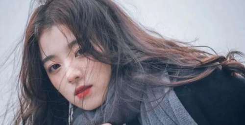 冬季穿搭电影感，韩剧女主都这么穿出氛围感